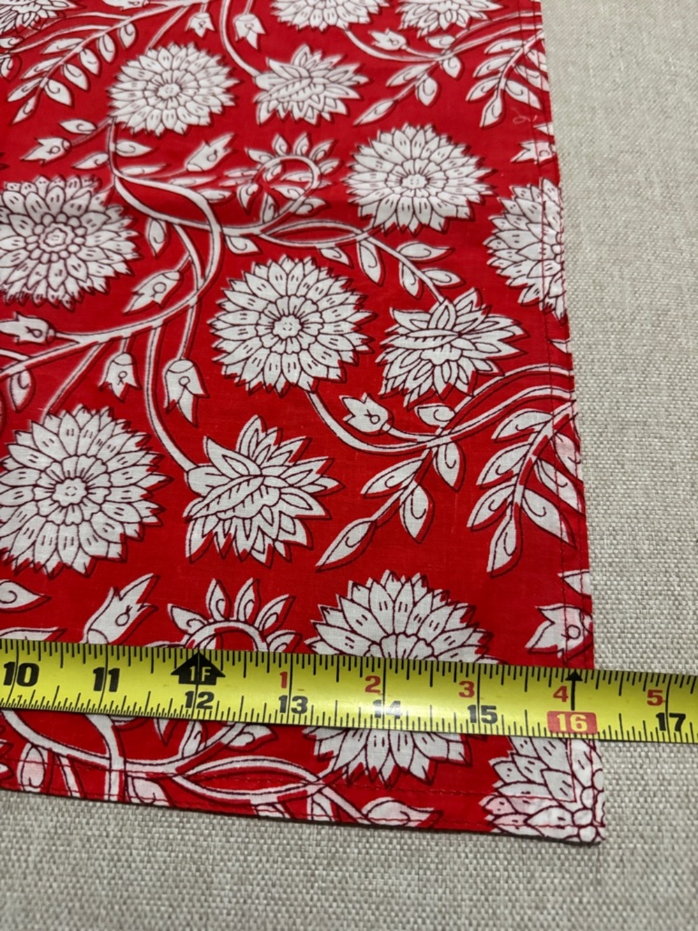 FREE WITH $25 PURCHASE Cotton Blend 16x16 Scarf/Bandana/ Handkerchief-Red/White - Picture 5 of 12